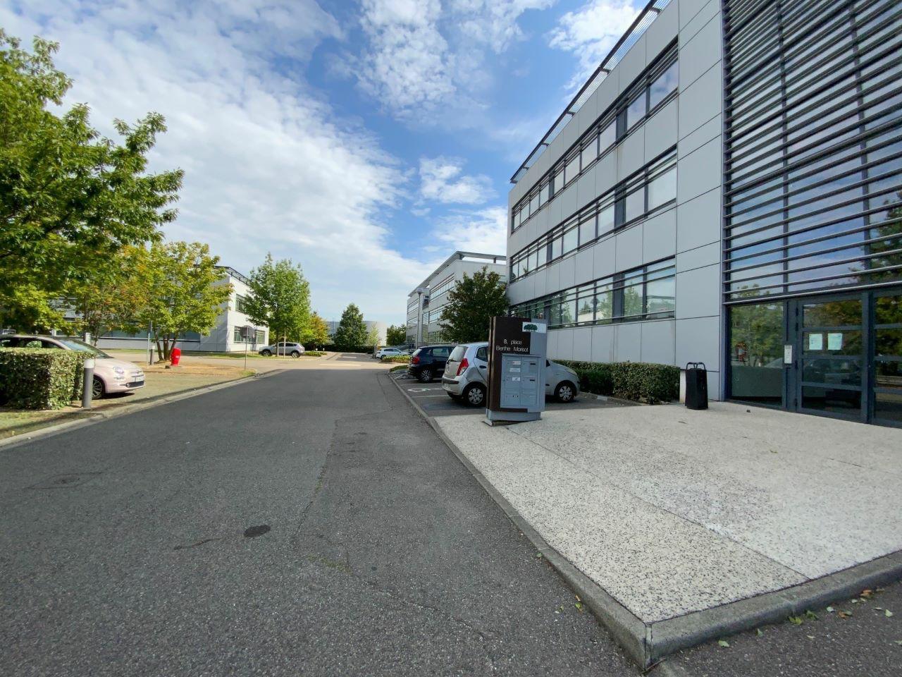 Bureau Saint-Priest 702m² Location bureau Saint-Priest Rhône OLBUR2200978 3